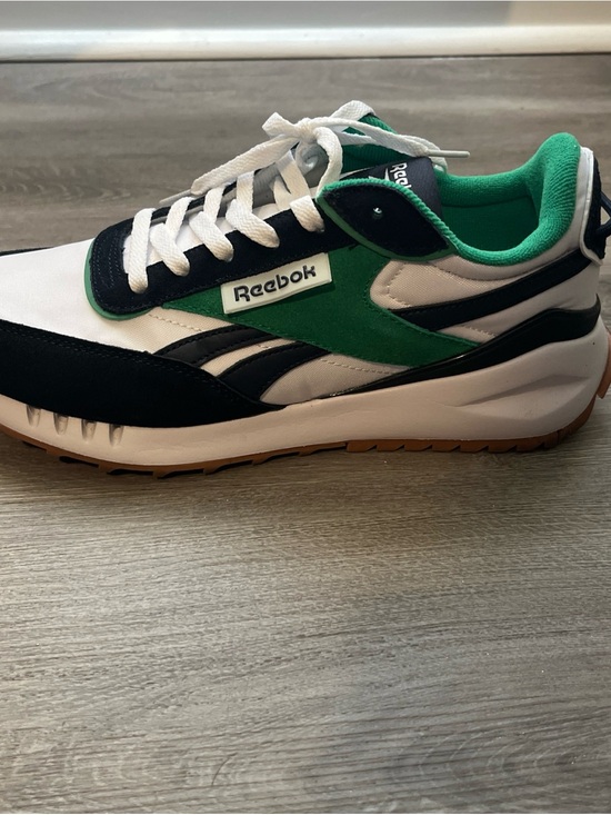 Reebok Other - Reebok Men's White, Green & Black Retro Runner